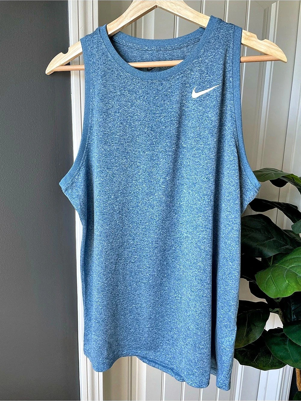 Nike The Nike Tee Dri-Fit Heather Blue Activewear Tank Top Recycled Logo Men’s L